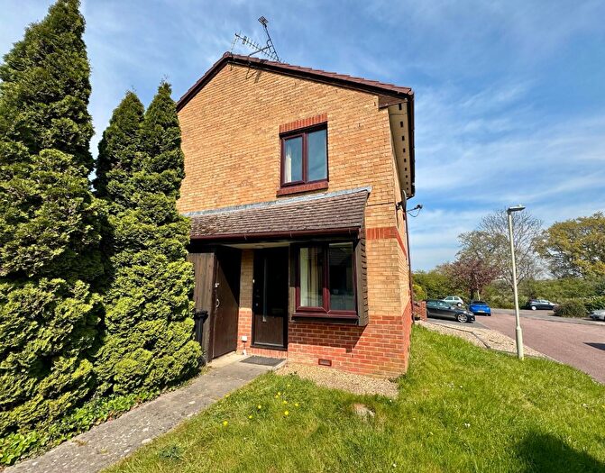 1 Bedroom End Terrace House For Sale In Broad Hinton, Twyford, Reading, Reading, Berkshire, RG10