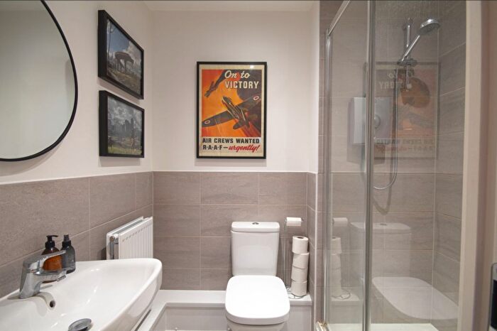 2 Bedroom Flat For Sale In Kempster Way, Weston Turville, HP22