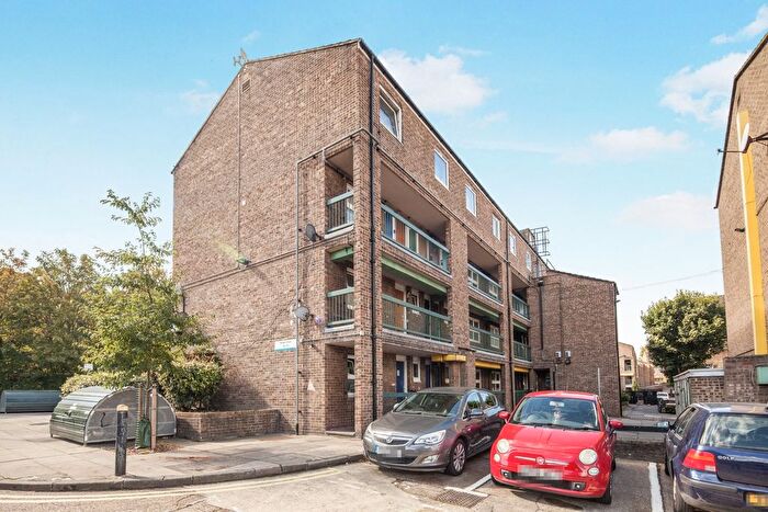2 Bedroom Flat To Rent In Mcneil Road, London, SE5