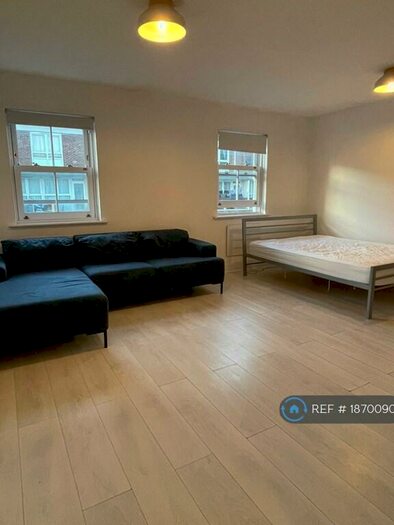 Studio To Rent In Fairfoot Road, London, E3