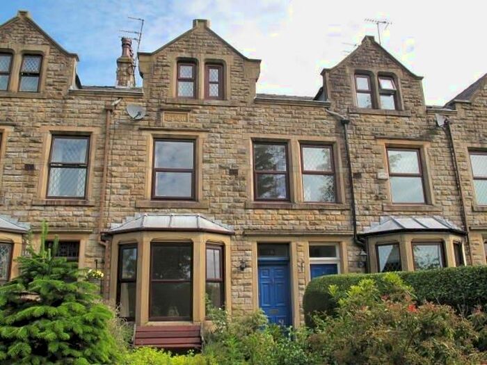 3 Bedroom Town House To Rent In Glenroyd, Off Ings Lane, Rochdale, OL12