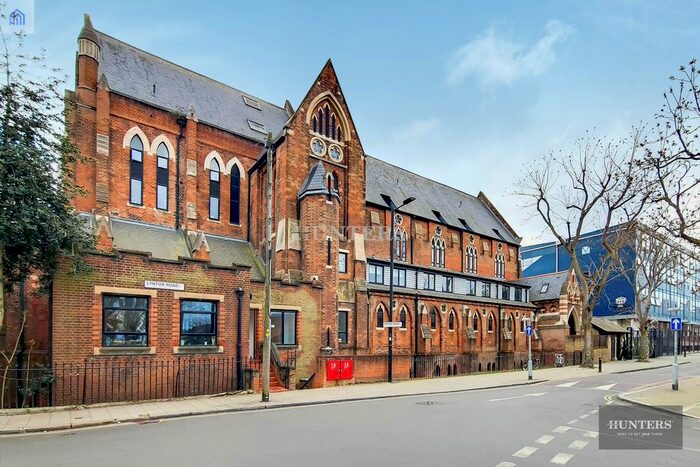 1 Bedroom Flat To Rent In St. Augustines Court, London, SE1