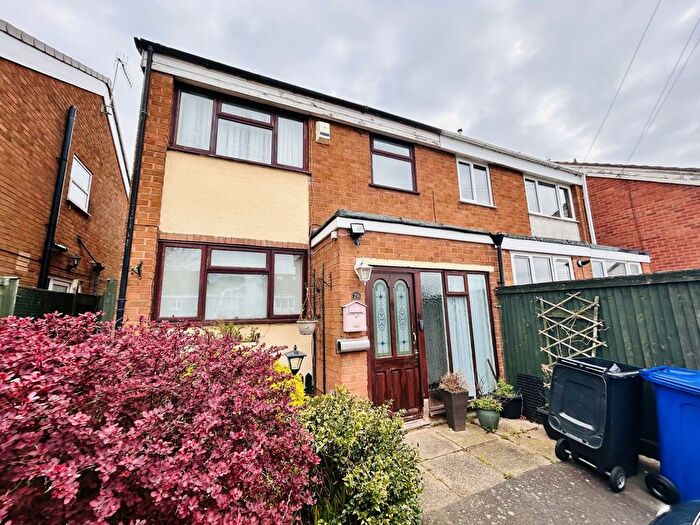 3 Bedroom Semi Detached House For Sale In Clent Road, Penfields, Stourbridge, DY8