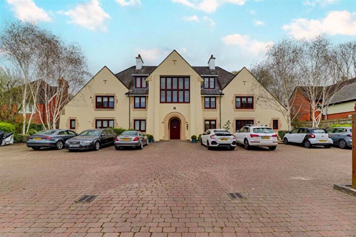2 Bedroom Flat To Rent In Annesley House, Forster Road, Guildford, GU2