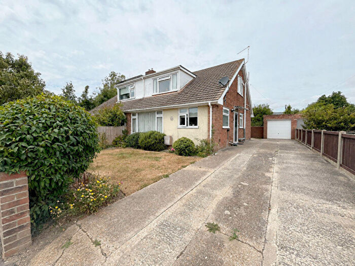 4 Bedroom Semi-Detached House For Sale In St. Margarets At Cliffe, CT15