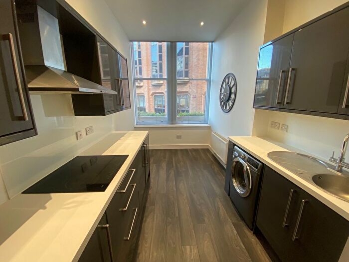 2 Bedroom Flat To Rent In George Street, Liverpool, L3