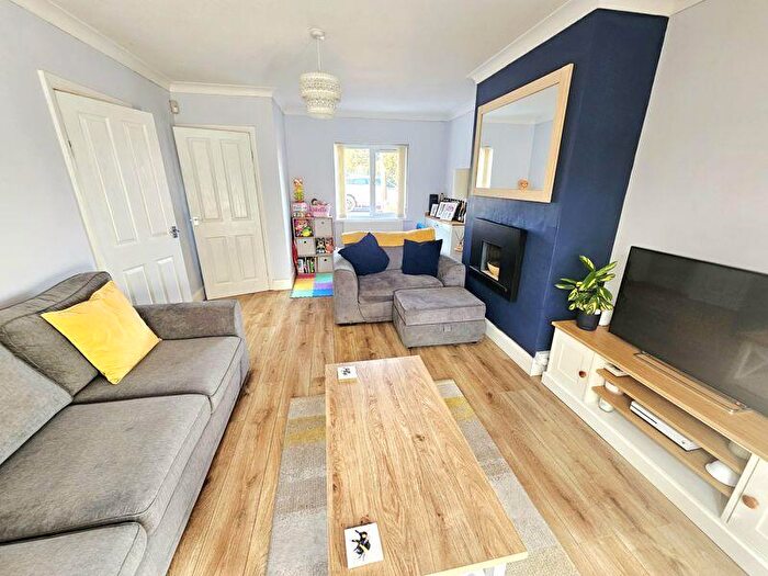 3 Bedroom Semi-Detached House For Sale In Cofield Road, Sutton Coldfield, B73
