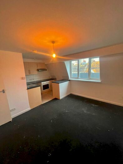 1 Bedroom Flat To Rent In Devonshire Place, Brighton, BN2