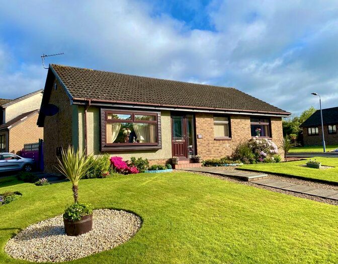 3 Bedroom Detached Bungalow For Sale In Stable Wynd, Loans, KA10