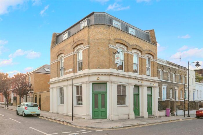 3 Bedroom Flat To Rent In Fairfield Road, London, E3