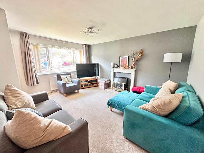 3 Bedroom Semi-Detached House For Sale In Tulip Close, Sale, Greater Manchester, M33