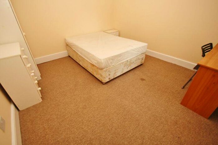 6 Bedroom Detached House To Rent In Osborne Road, Bournemouth, BH9