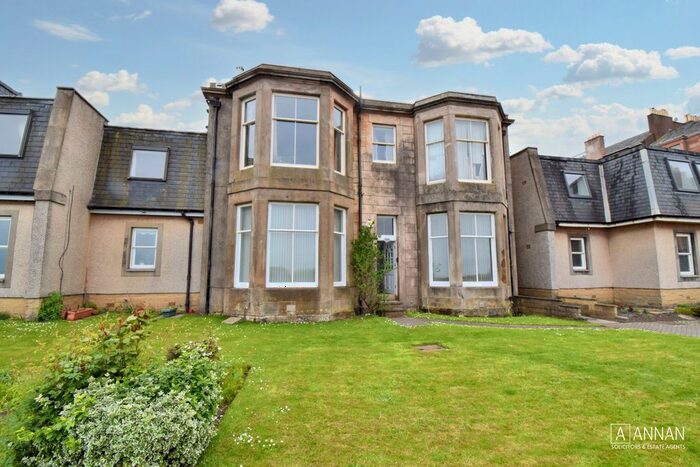 3 Bedroom Flat To Rent In Arran Place, Edinburgh, EH15