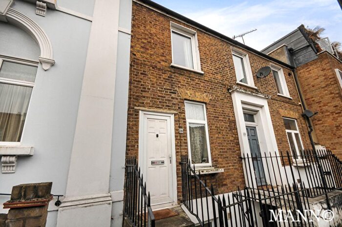 1 Bedroom Property To Rent In David's Road, London, SE23