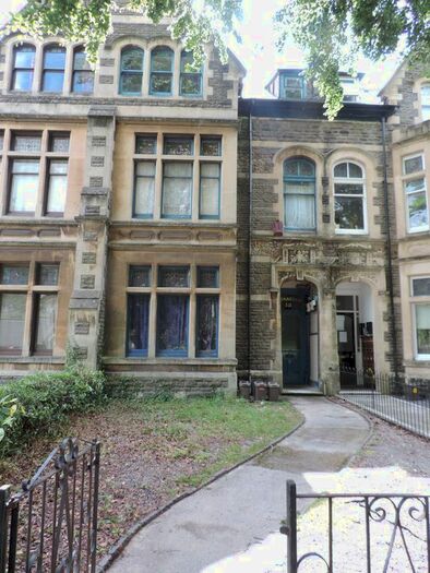 3 Bedroom Flat To Rent In Ninian Road, Cardiff, CF23