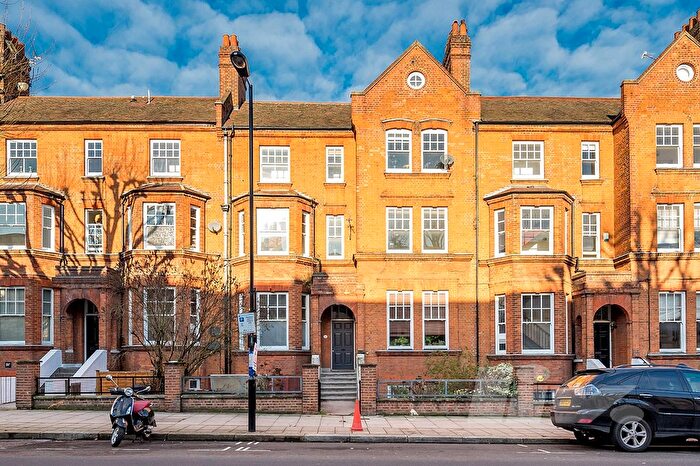 2 Bedroom Flat To Rent In Elgin Avenue, Maida Vale, W9