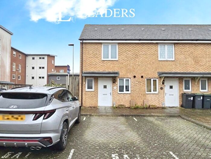 2 Bedroom End Of Terrace House For Sale In Fanfare Close, Gosport, Hampshire, PO13