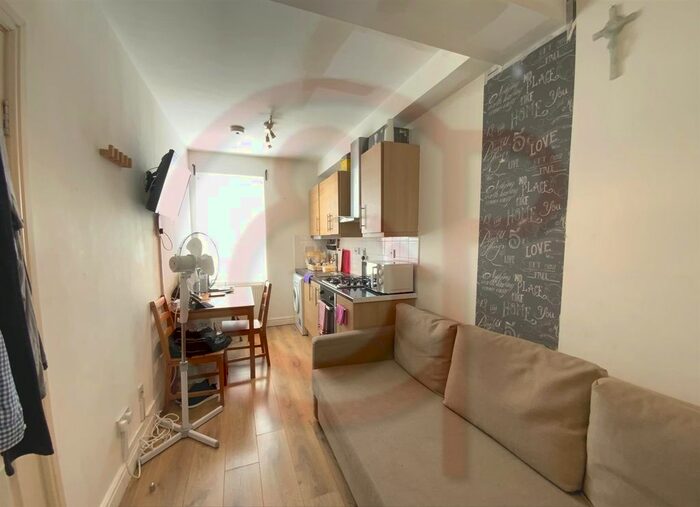 1 Bedroom Flat To Rent In Edgware Road, London, W2