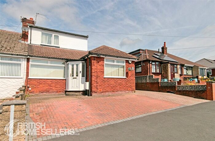 4 Bedroom Semi Detached House For Sale In Ashbourne Avenue, Wigan, Greater Manchester, WN2