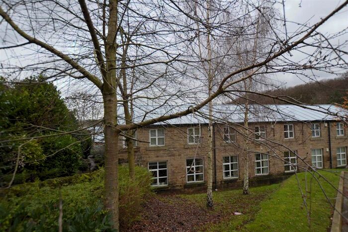 1 Bedroom Flat To Rent In Brackendale Mews, Thackley, Bradford, BD10