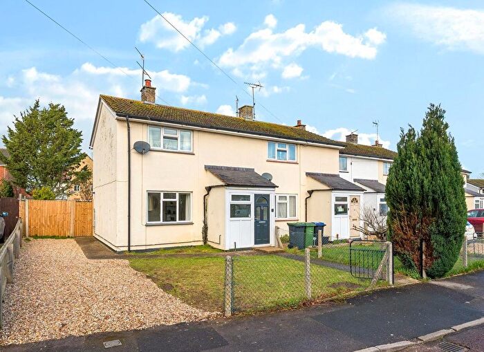 2 Bedroom Semi Detached House For Sale In Newcroft Road, Calne, SN11