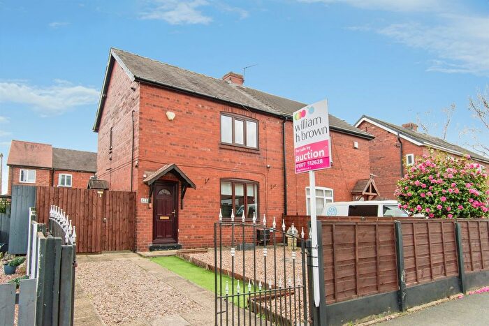 3 Bedroom Semi Detached House For Sale In Whincop Avenue, Castleford, WF10