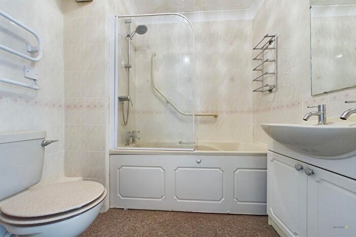 1 Bedroom Apartment For Sale In Warwick Avenue, Derby, DE23