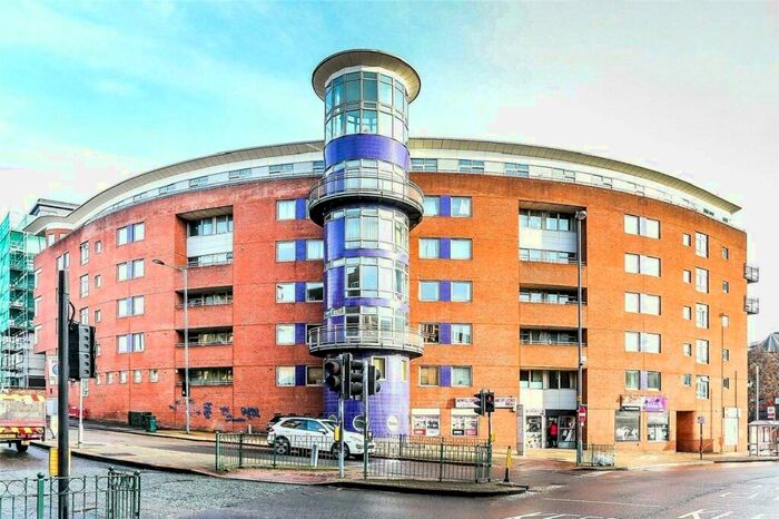 1 Bedroom Flat To Rent In City Heights, Old Snow Hill, Birmingham, West Midlands, B4