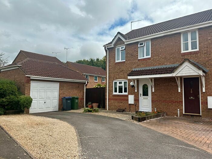 3 Bedroom Semi-Detached House To Rent In Ascot Close, Chippenham, SN14