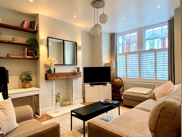 1 Bedroom Maisonette To Rent In Cambray Road, Hyde Farm Estate, London, SW12