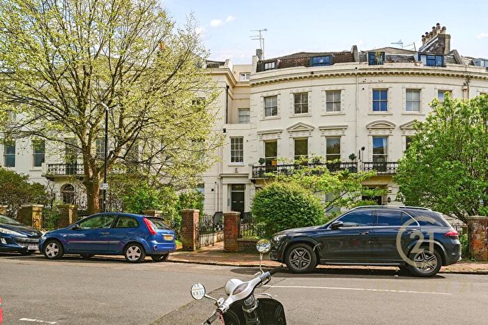 1 Bedroom Apartment To Rent In Montpelier Crescent Brighton, BN1