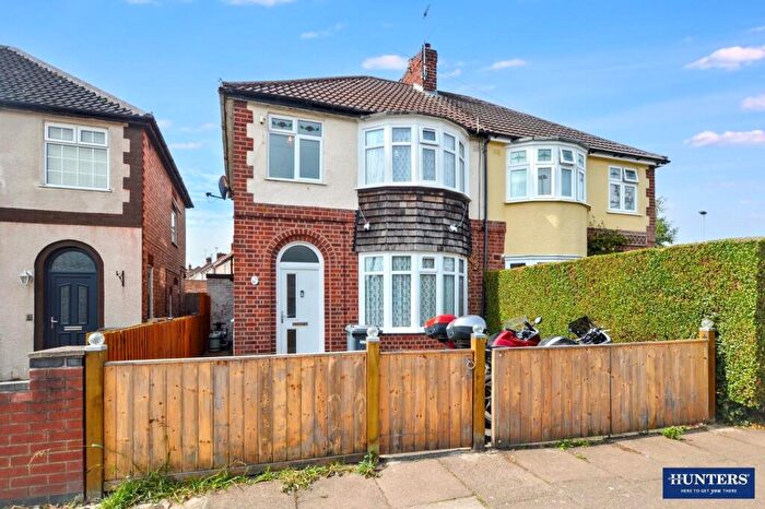 3 Bedroom Semi-Detached House For Sale In Burnaston Road, Leicester, LE2