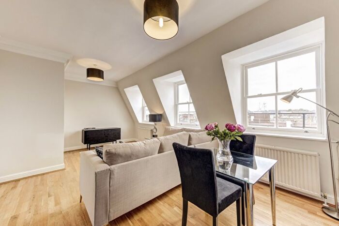 2 Bedroom Flat To Rent In Somerset Court, Lexham Gardens, Kensington, W8