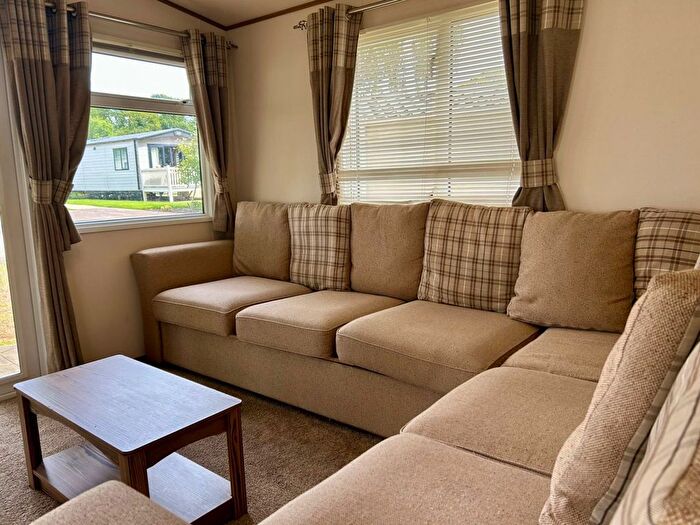 2 Bedroom Mobile/park Home For Sale In West Witton, Leyburn, DL8