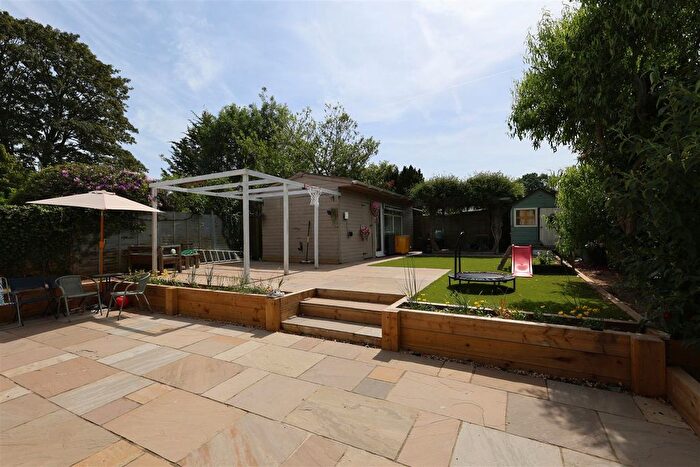 5 Bedroom Bungalow To Rent In Brookmead, Tonbridge, TN11