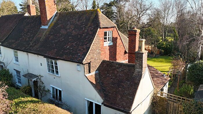 4 Bedroom Cottage For Sale In Staplehurst, Kent, TN12
