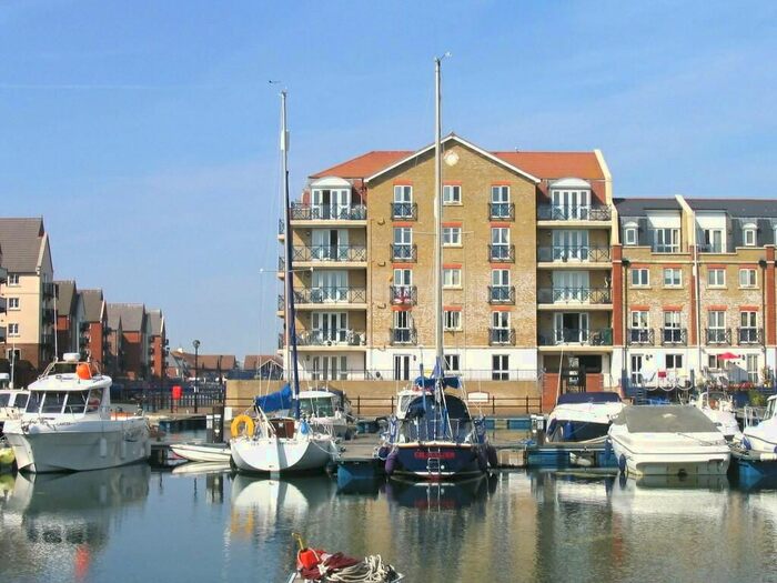 2 Bedroom Flat To Rent In The Piazza, Sovereign Harbour South, Eastbourne, East Sussex BN23