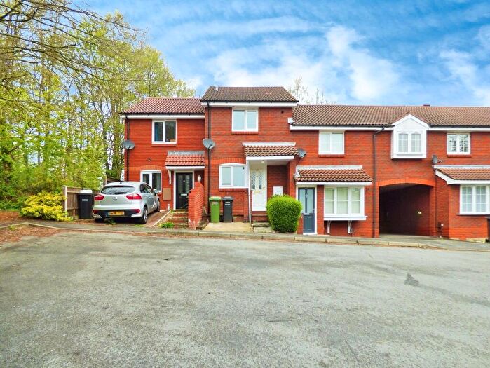 2 Bedroom Terraced House To Rent In Devonshire Gardens, Bursledon, SO31