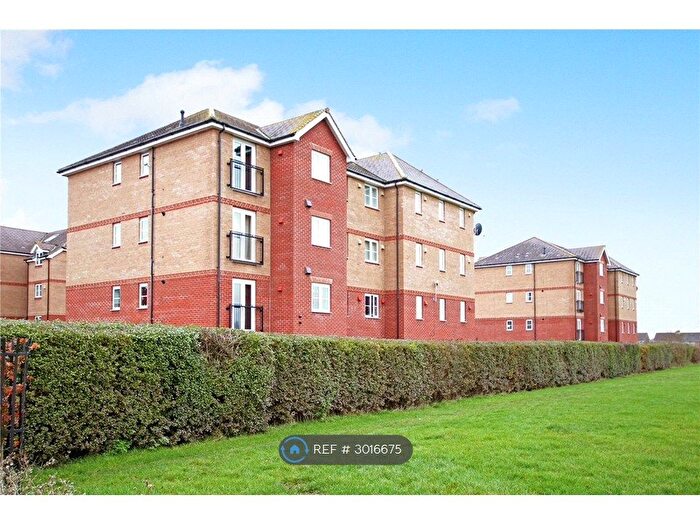 2 Bedroom Flat To Rent In Richmond House, Swindon, SN3