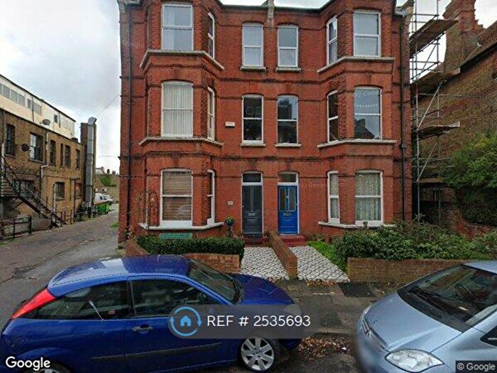 3 Bedroom Flat To Rent In Claremont House, Margate, CT9