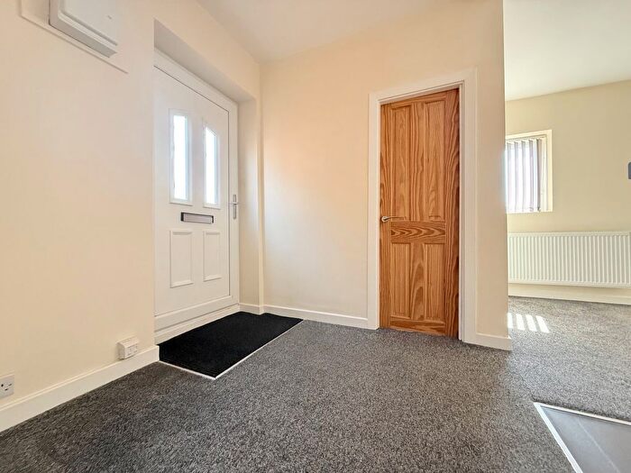 2 Bedroom Flat To Rent In Greasley Road, Stoke-On-Trent, ST2