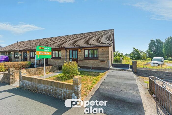 2 Bedroom End Of Terrace House For Sale In Ravenhill Road, Ravenhill, Swansea, SA5