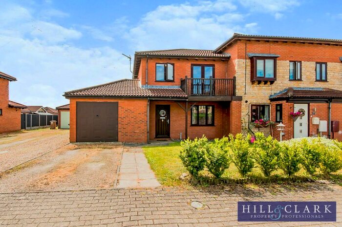 3 Bedroom End Of Terrace House To Rent In Elmgarth, Sleaford, NG34