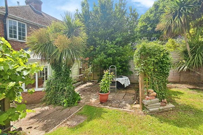 4 Bedroom Semi-Detached House For Sale In Canterbury Road, Canterbury, Kent, CT4
