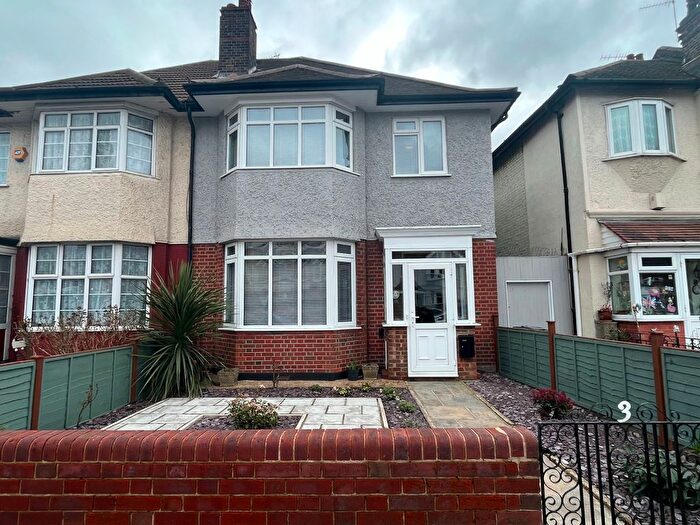 3 Bedroom Semi-Detached House To Rent In Noel Road, London, W3