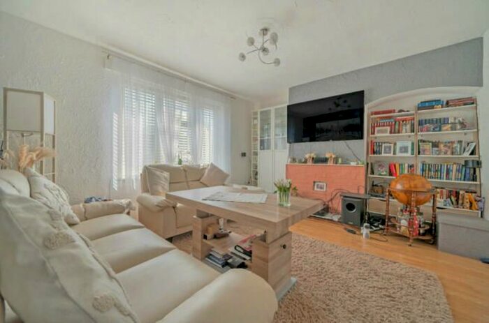 3 Bedroom Property To Rent In Harefield Road, Southampton, SO17