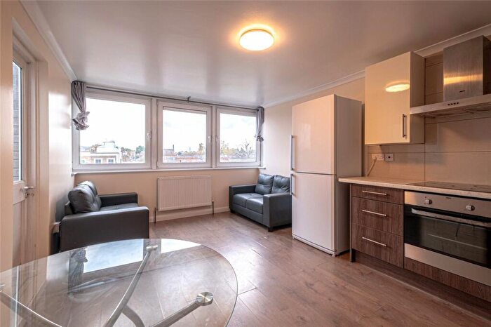 4 Bedroom Apartment To Rent In Prichard Court, Georges Road, London, N7