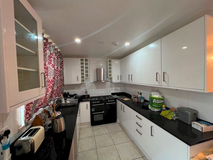 4 Bedroom Semi-Detached House To Rent In Empire Avenue, London, N18