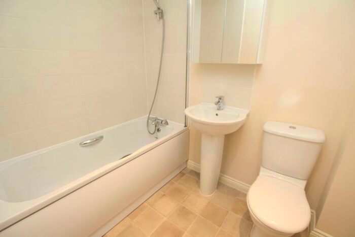 5 Bedroom Terraced House To Rent In Wood Mead - Cheswick Village, BS16