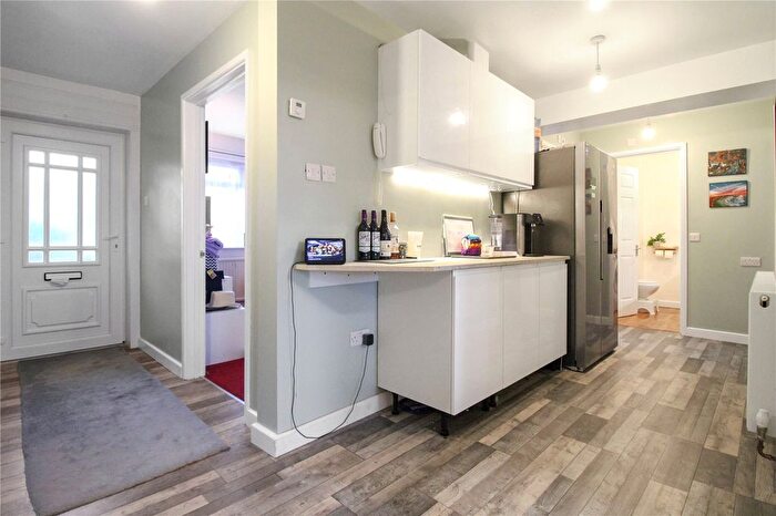 3 Bedroom Bungalow For Sale In Harbour Close, Rodbourne Cheney, Swindon, SN25